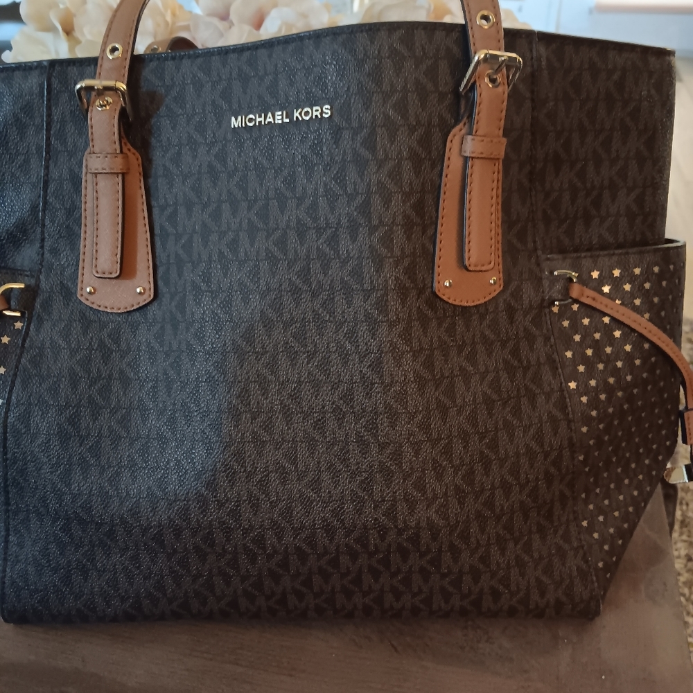 MK purse